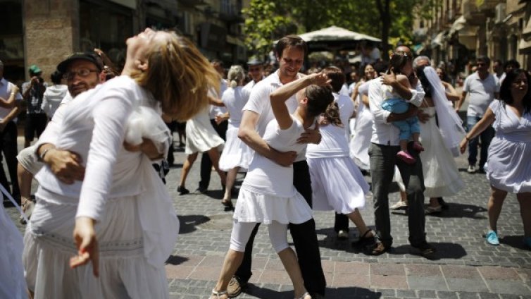 За дълъг брак &ndash; търсете си жена в нета