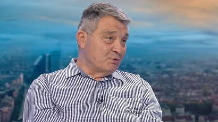Свинаров за "Безмер": Щом американците искат това летище, значи то ги устройва 