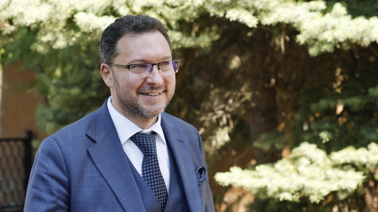 Митов предупреди: Възможни са наводнения и усложнения утре