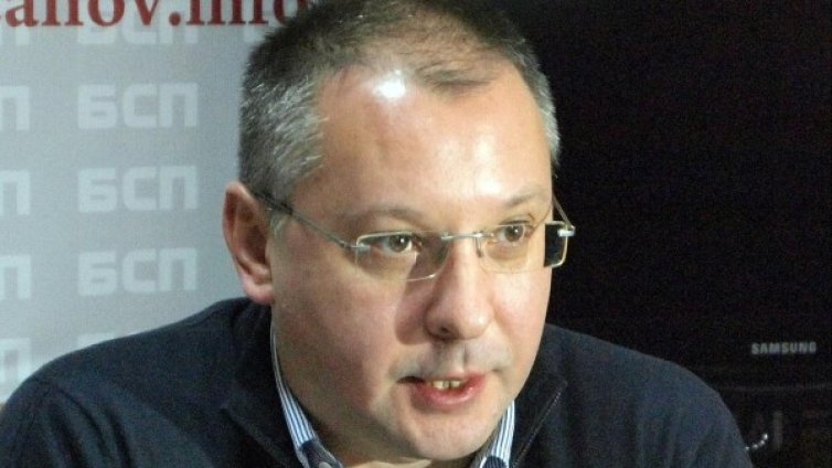 Винаги съм на разположение на закона, отсече Станишев