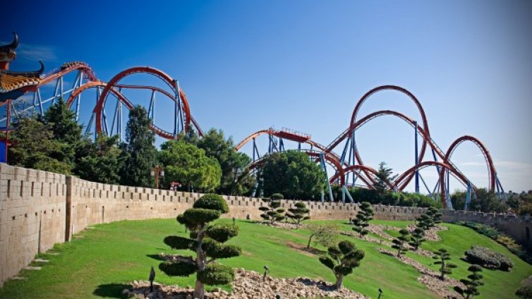 Порт Авентура &ndash; силни емоции на един час от Барселона 