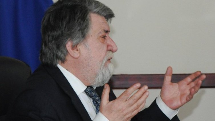 Вежди до Стоянович: Има какво да изложим в BG Лувъра!