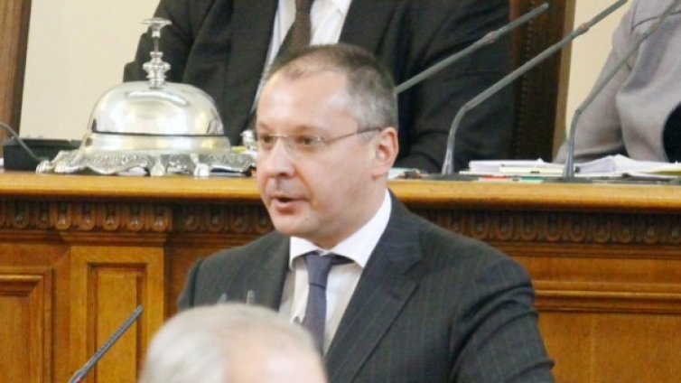 Станишев пое вината за Пеевски: Извинявайте! 
