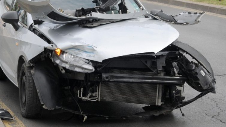 Един загина, двама са ранени при катастрофа