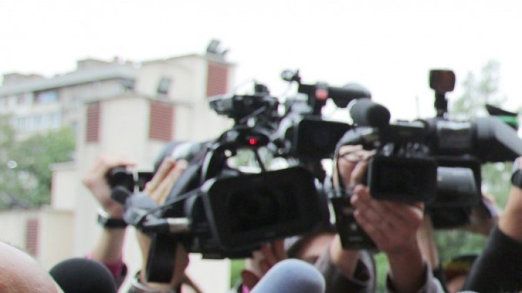 Не политиците, икономиката натиска медиите 