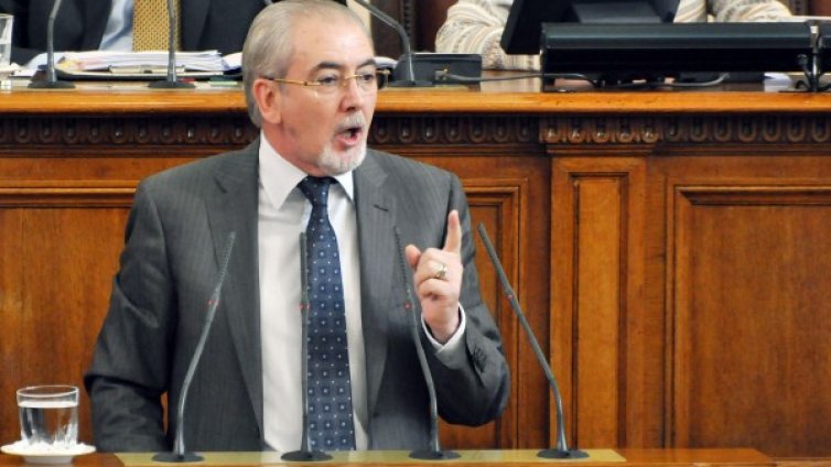 Ако Цветанов се върне, жална ни майка, отсече Местан