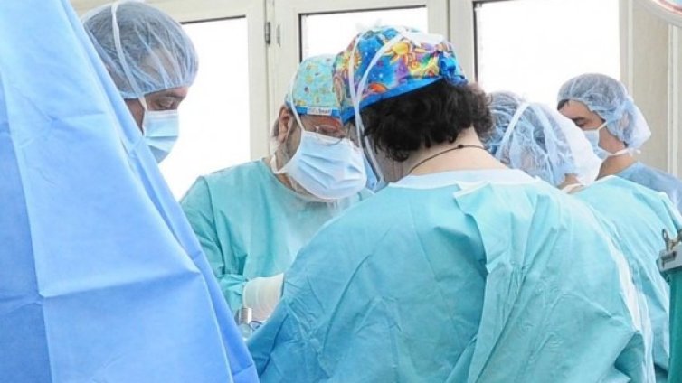 Близо 900 българи чакат за трансплантация на бъбрек