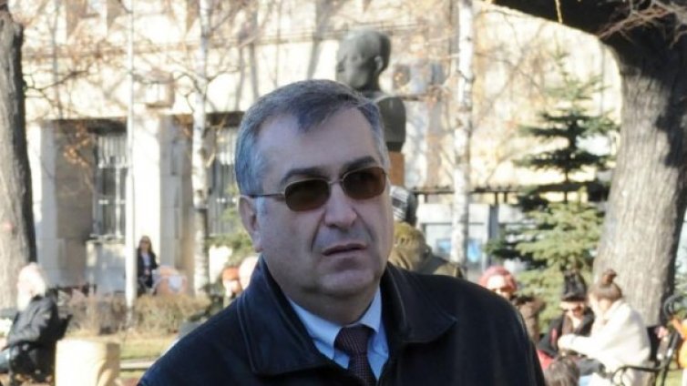 Цацаров не може да мълчи за поведението на Сидеров