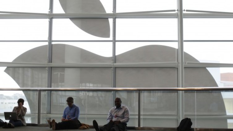 Apple ще се сбогува трудно със Samsung 