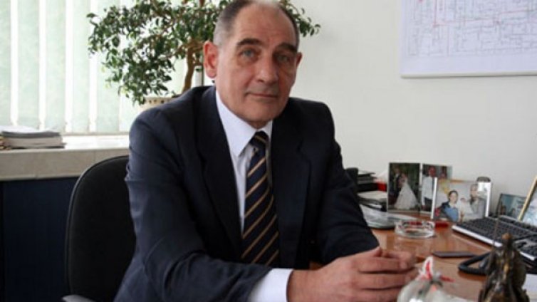 Драгомир Стойнев със заместник &ndash; Иван Айолов