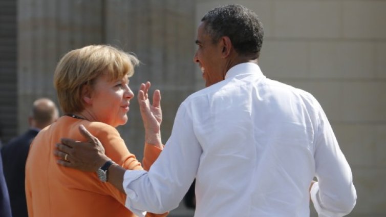 Обама и Меркел ще обсъждат електронното следене