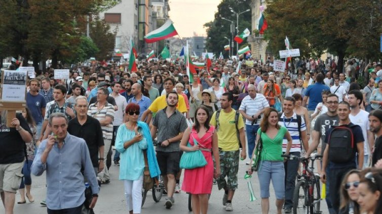 "Евронюз": Кои са българските протестиращи