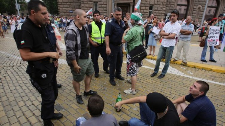 Предсрочните избори трябва да са на пролет