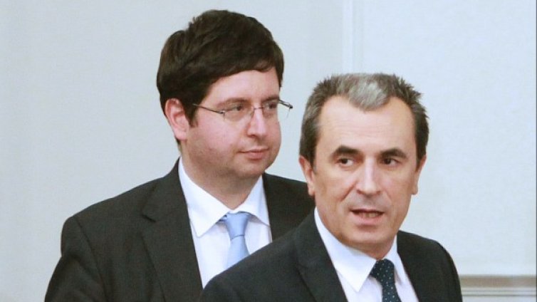 Орешарски се срещна с недоволни, но не от него