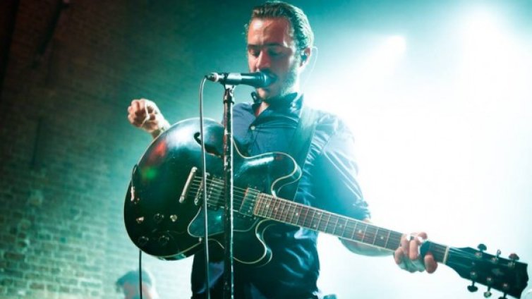 Срещни се лично с Editors