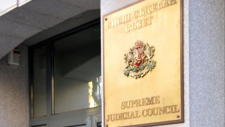 СРС-тата изядоха главата на прокурора Емил Христов 