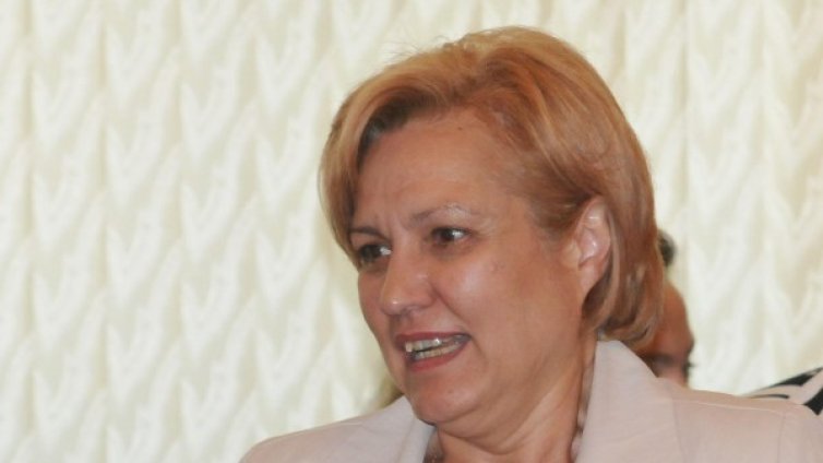 Тези хора не протестират срещу мен, обясни Менда Стоянова