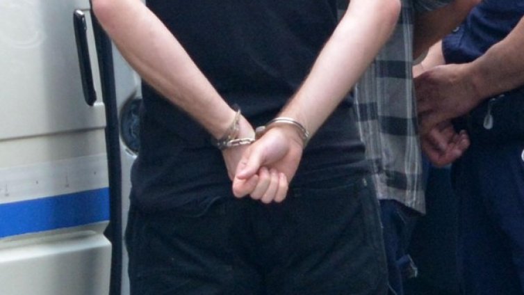 Арест за двама телефонни измамници в Хасковско