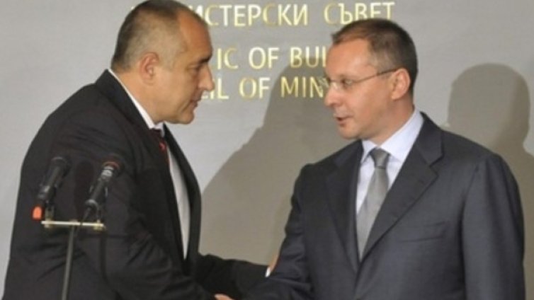 Нацията разделена! Кое да изберем: ГЕРБ или БСП?