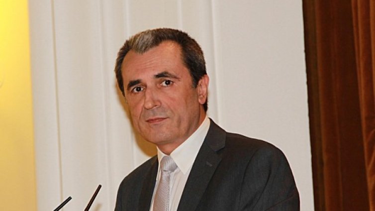 Точно 165 мерки в плана "Орешарски" 