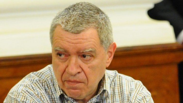 Свалят Михаил Константинов от &bdquo;Информационно обслужване"