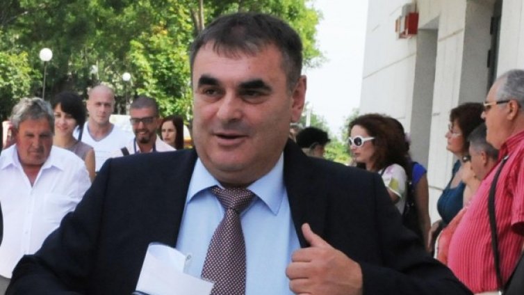 "Информационно обслужване" на загуба, назад с 2,5 млн. 