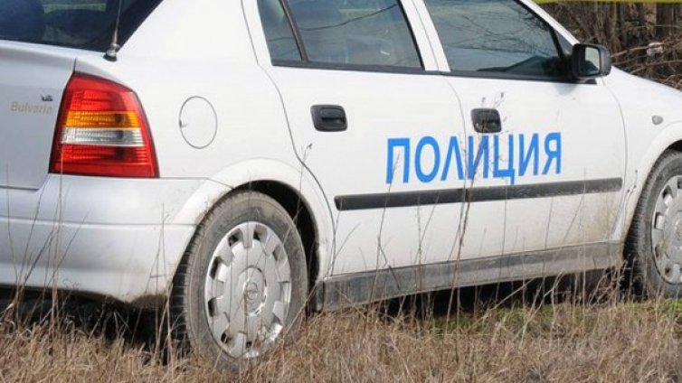 Откриха труп на мъж в село