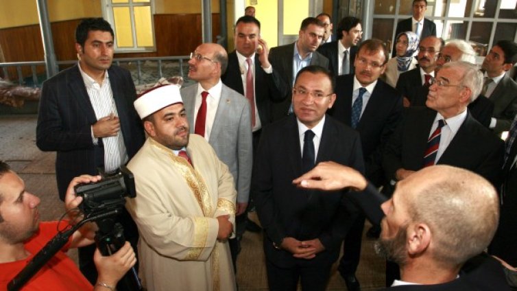 Турски вицепремиер у нас, не говори пред BG журналисти