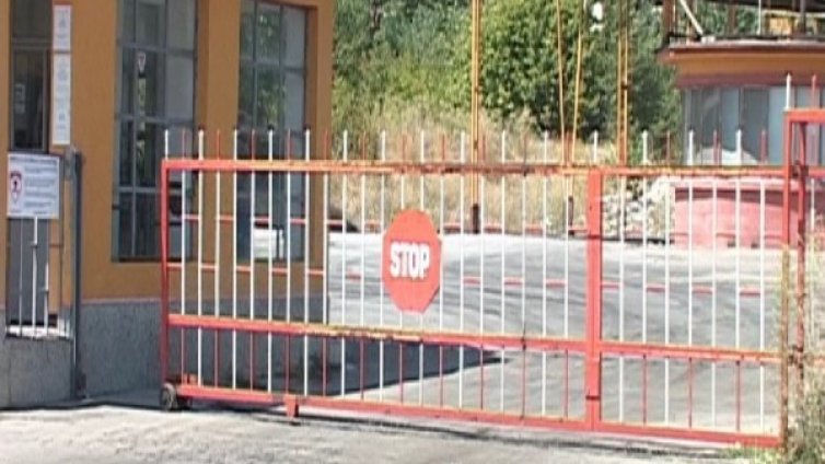 Трима обгазени от теча на амоняк в Пловдив 