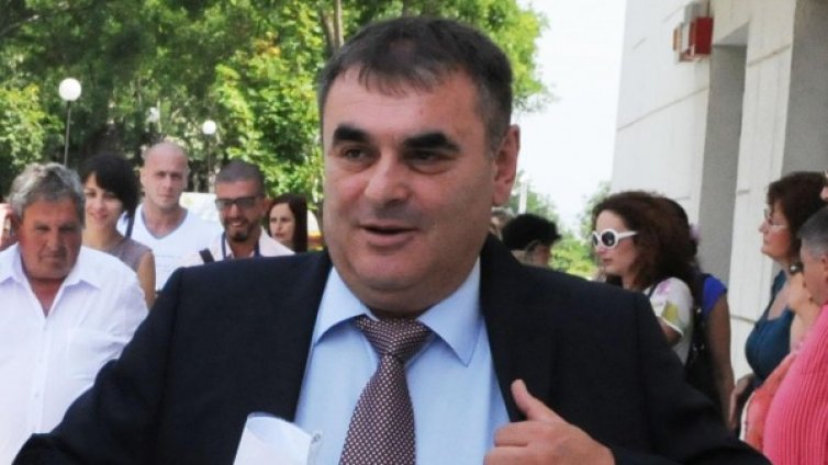 Няма да има сътресения в БДЖ, обеща Папазов