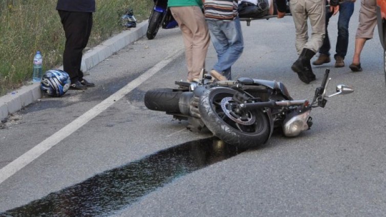 Мотоциклетист загина при катастрофа