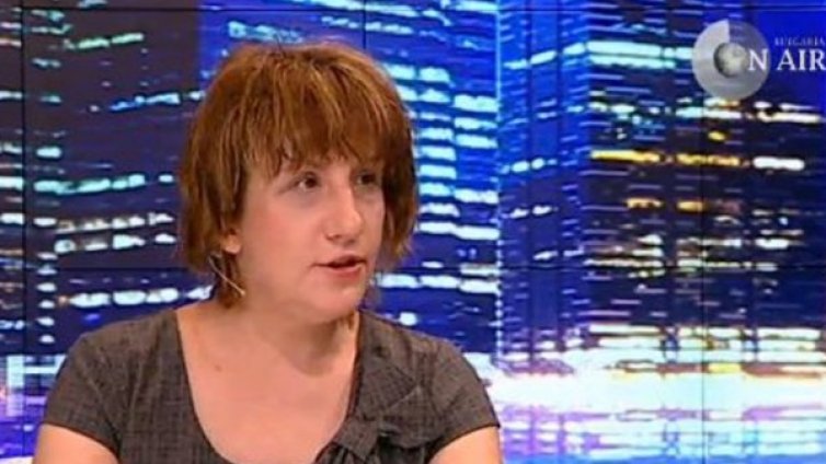 Политиците продължават монологичното говорене!