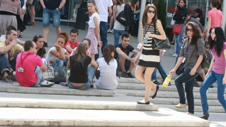 Младите вече искат да са и учители 