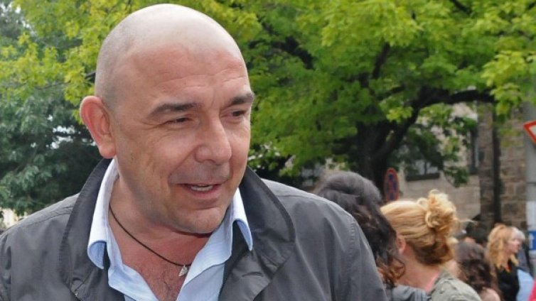 Артисти искат Калин Сърменов да е директор на Сатирата