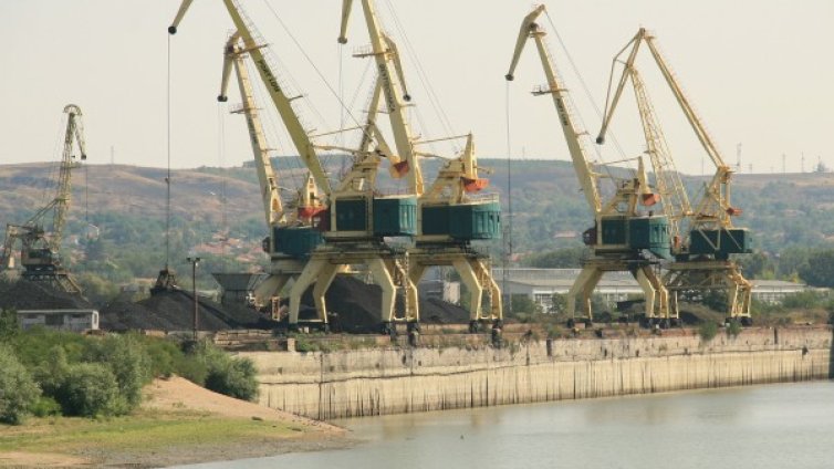 Нивото на Дунав се вдига, корабоплаването е облекчено