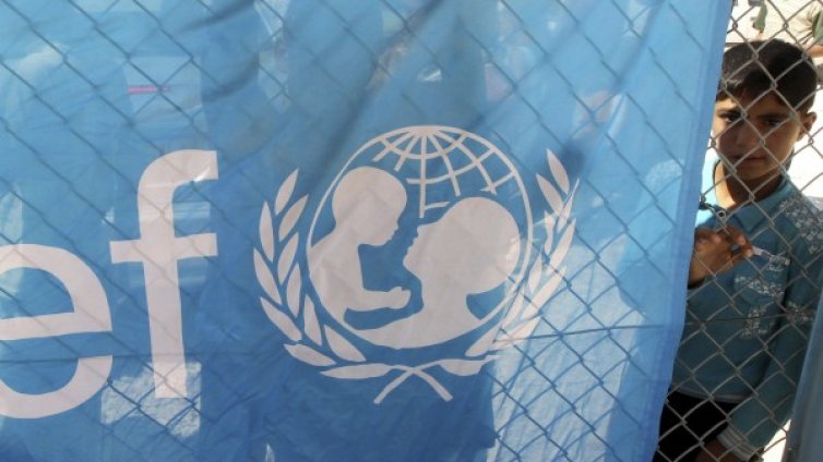 Стотици сирийски бежанци са спасени край бреговете на Италия