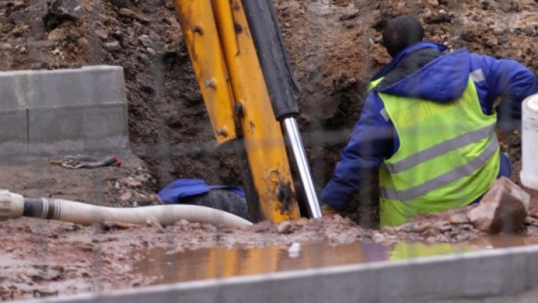 Авария спря топлата вода на "Красна поляна"
