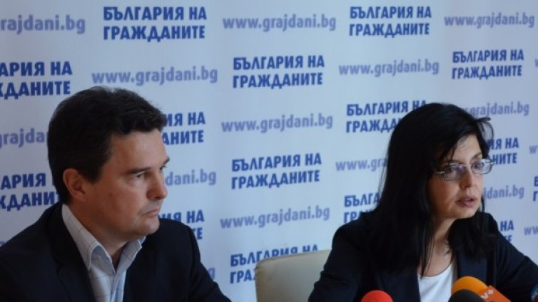 Ако правителството остане, ще има харчене, но не и реформи