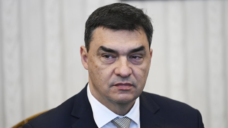 Николов, ПБ: Нещата са сериозни, 500 млн. са взети предварително от банките