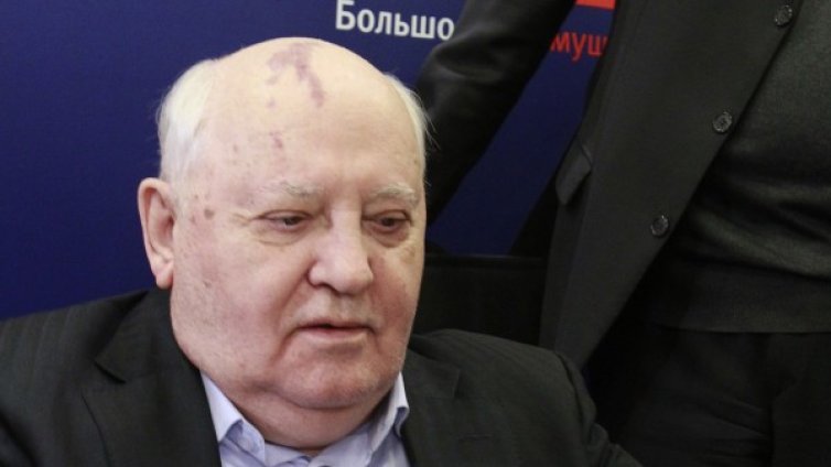 Обама да се вслуша в хората, зове Горбачов