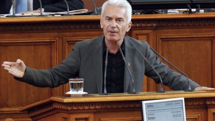 Нито протестите са на ниво, нито НС, оплака се Сидеров 