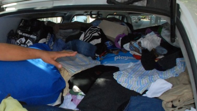 Деца спортисти и техните треньори с дарение за бежанците от Сирия