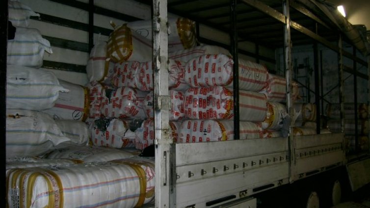 Циментова тапа къта бельо и блузки на "Капитан Андреево"