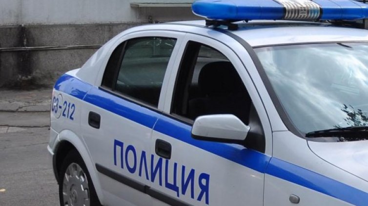 Разследват смъртта на 45-дневно бебе в Лом