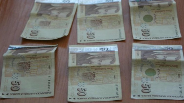 Пипнаха телефонен измамник, искал пари от баба в Смолян