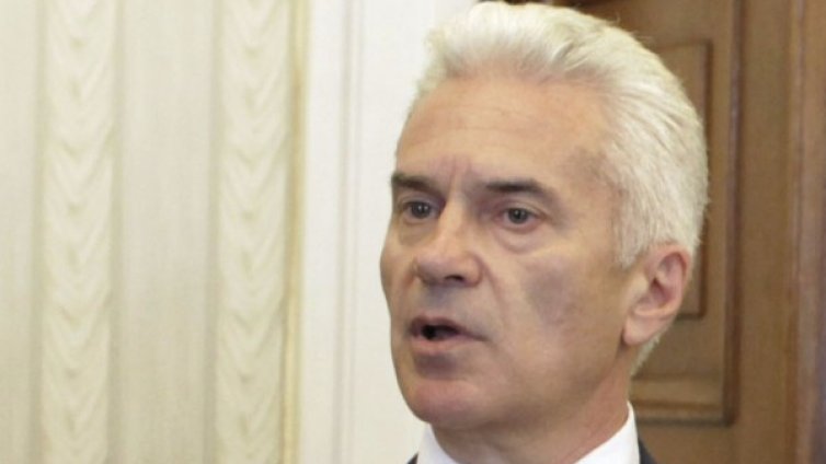 Сидеров се подигра с вота: Не коментирам нероден Петко!