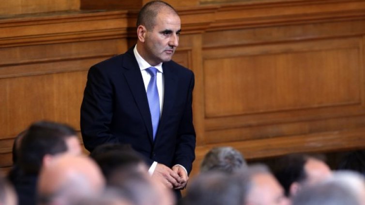 Цветанов не знаел в СДОТО да пишат на тефтери 