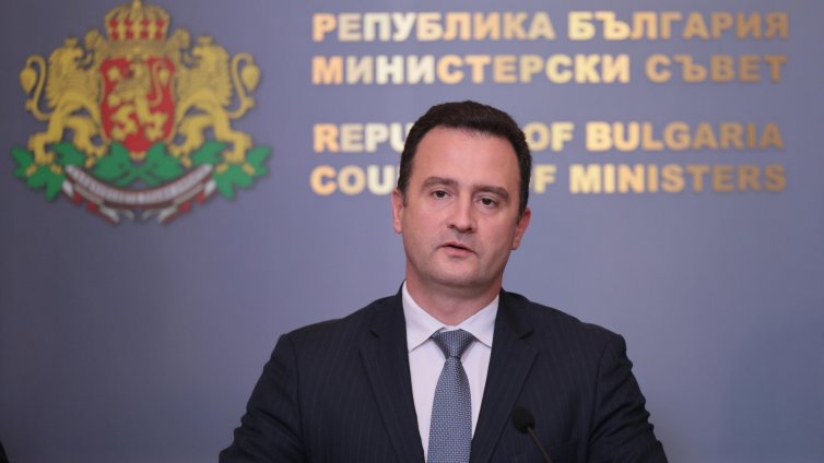 Енергийният министър: Гарантирани са доставките на горива