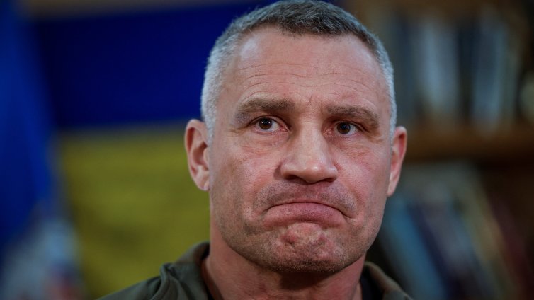 Кличко призна: Киев разполага само с половината от необходимия ток