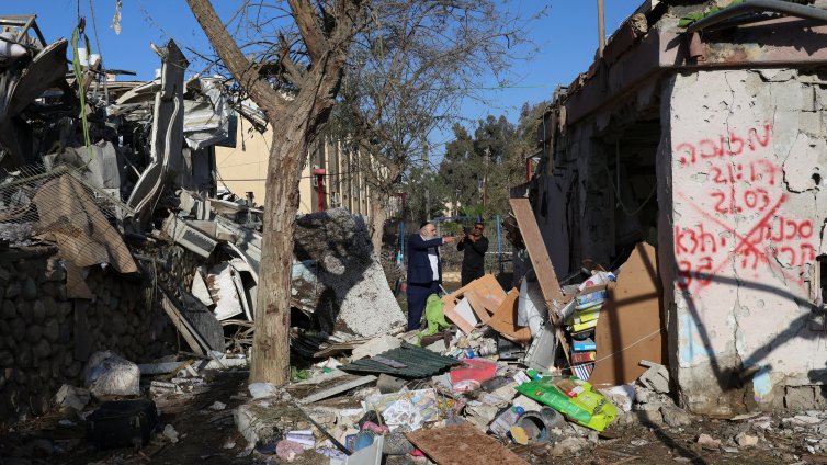 Иран отговори на заплахите на Тръмп и също отправи закани